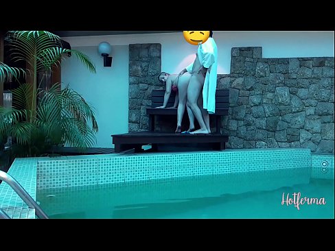 ❤️ Bosas pakviečia tarnaitę į baseiną, bet negalėjo atsispirti karštam Porno prie mūsų ❤
